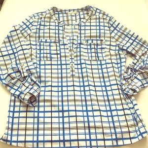 Long sleeve, mid button down top